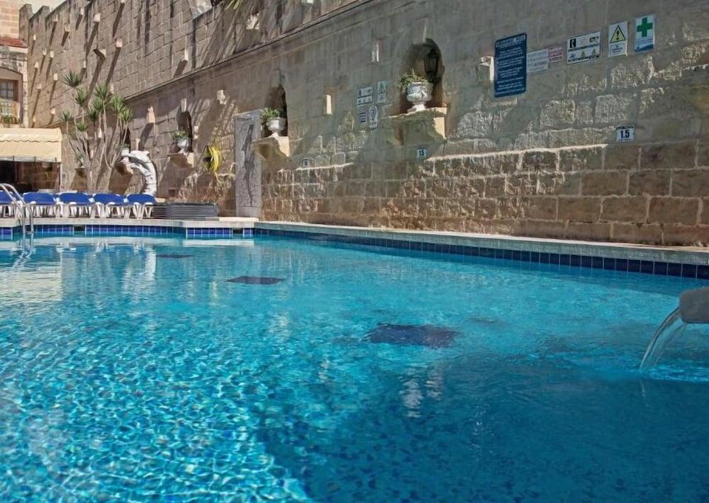 Aparthotel White Dolphin Complex Qawra Esterno foto