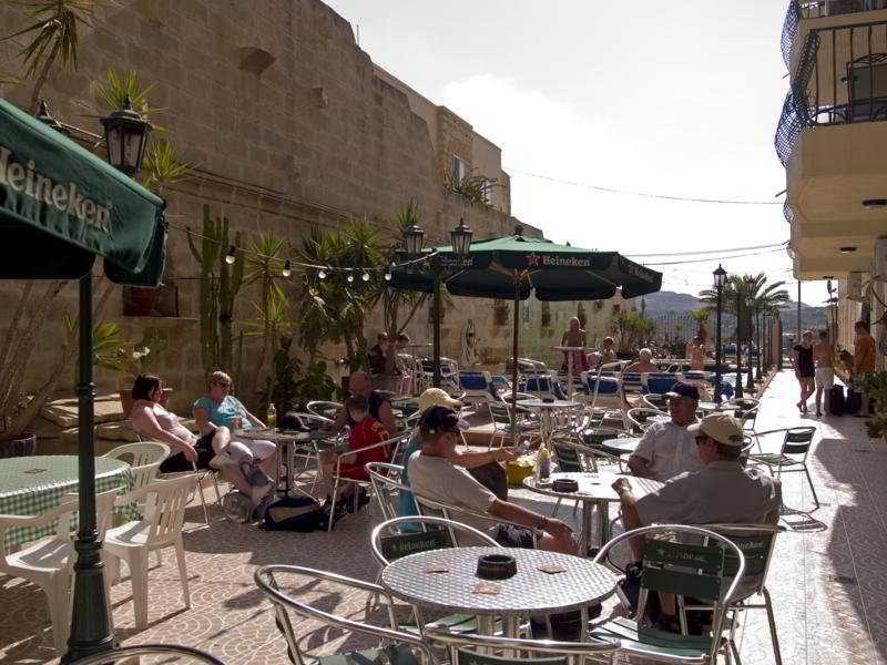 Aparthotel White Dolphin Complex Qawra Esterno foto