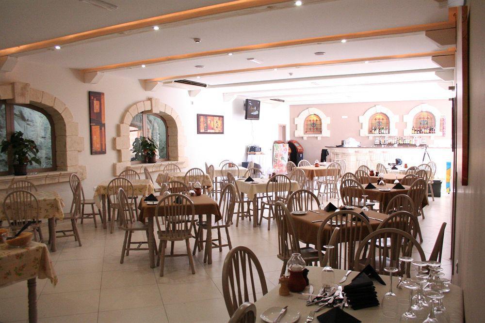 Aparthotel White Dolphin Complex Qawra Esterno foto